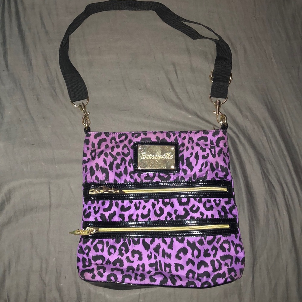 🌟Donated. Purple cheetah purse - Picture 1 of 12